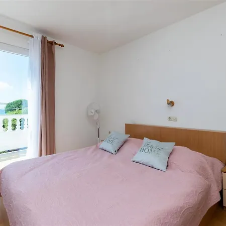 Apartment Sandy Family With Free Parking & Balcony Lopar