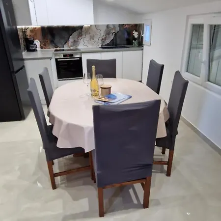 Apartment Dragan I Slavica *