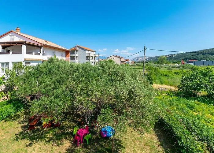 Dragan I Slavica 200 M Od Plaze S Terasom Appartement *