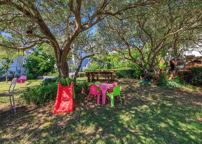 Lägenhet Dragan I Slavica 200 M Od Plaze S Terasom